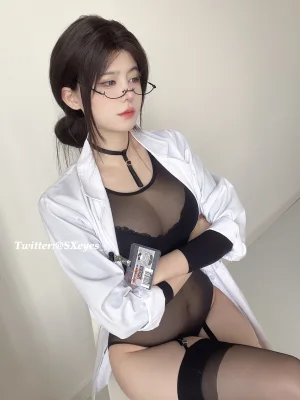 《Fantia 2023年04月会员合集》｜眼酱大魔王w · 38张写真、2 个视频