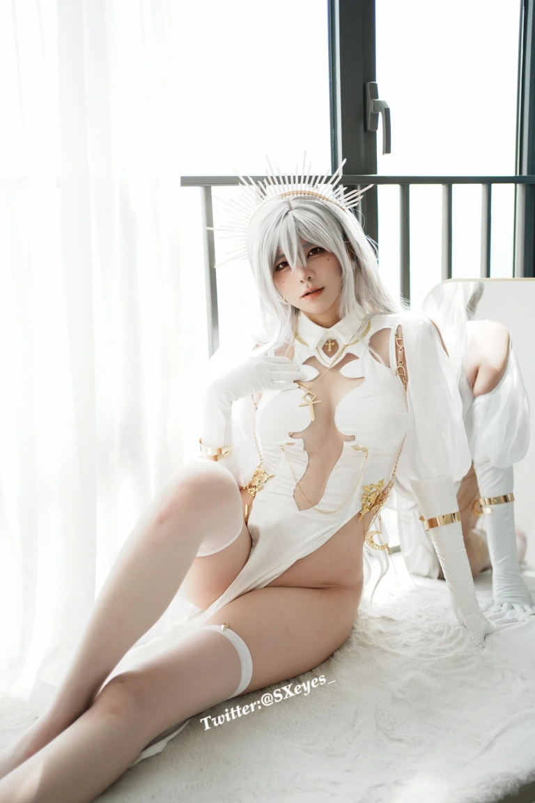 《Fantia 2024年03月会员合集》｜眼酱大魔王w · 38张写真、3 个视频