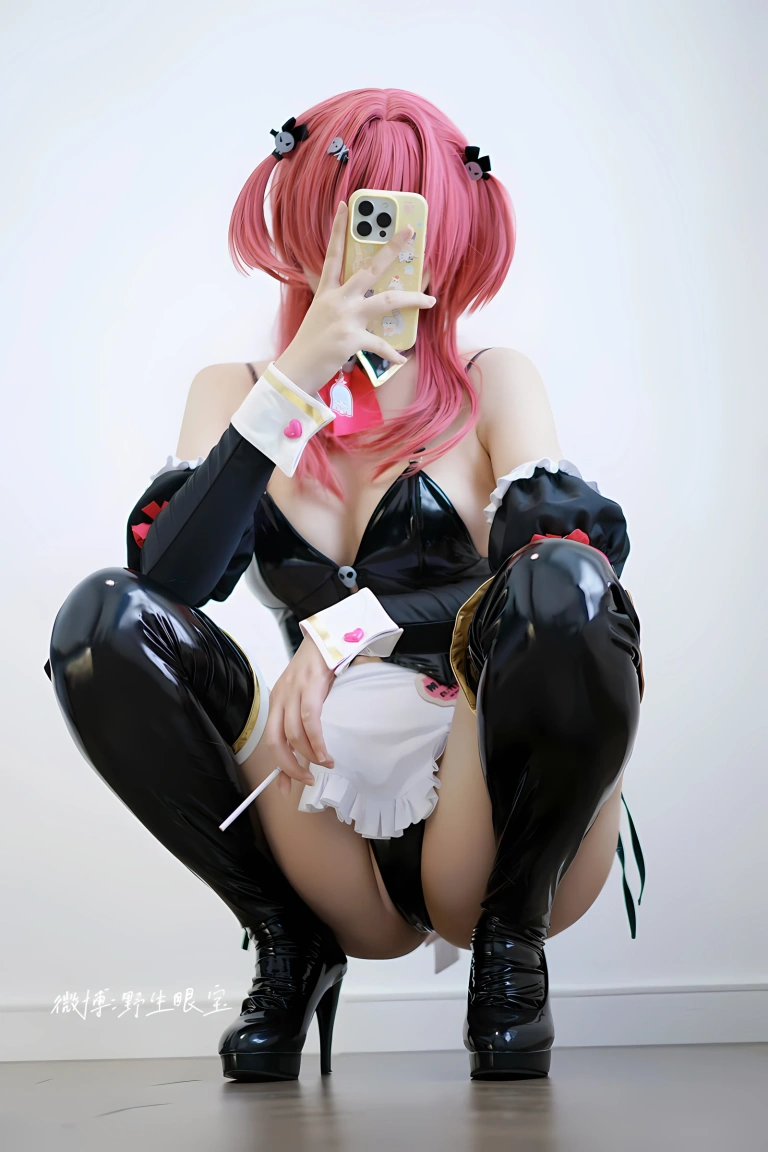 《Fantia 2025年07月会员合集》｜眼酱大魔王w · 32张写真