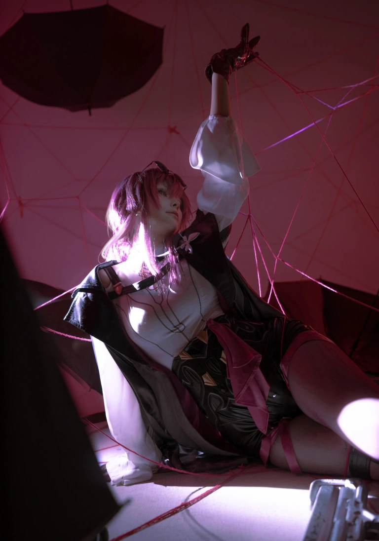 《卡芙卡》｜w百合欧皇子w · 15张写真