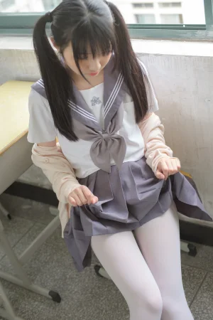 《X-017》｜森萝财团 · 99张写真、1 个视频