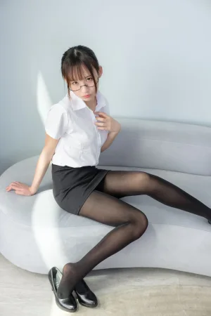 《X-023》｜森萝财团 · 118张写真、1 个视频