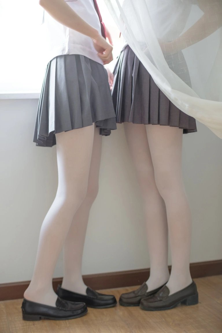 《X-025》｜森萝财团 · 131张写真、1 个视频