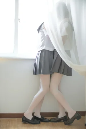 《X-025》｜森萝财团 · 131张写真、1 个视频