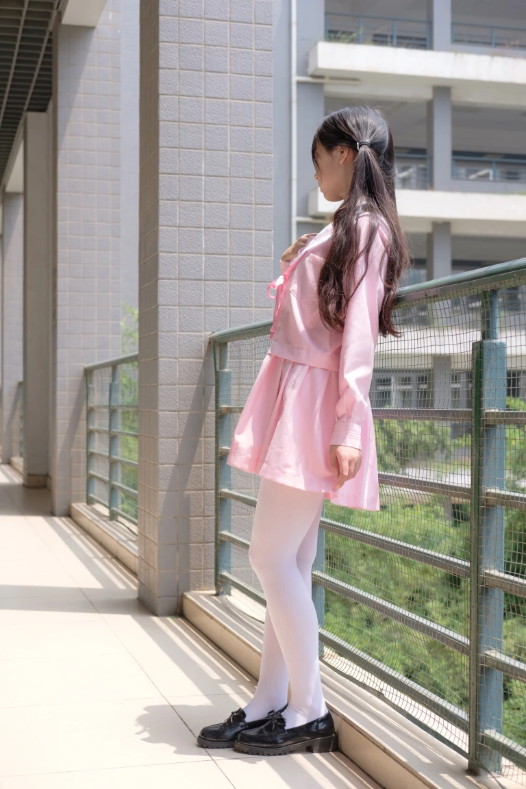 《X-026》｜森萝财团 · 113张写真、1 个视频
