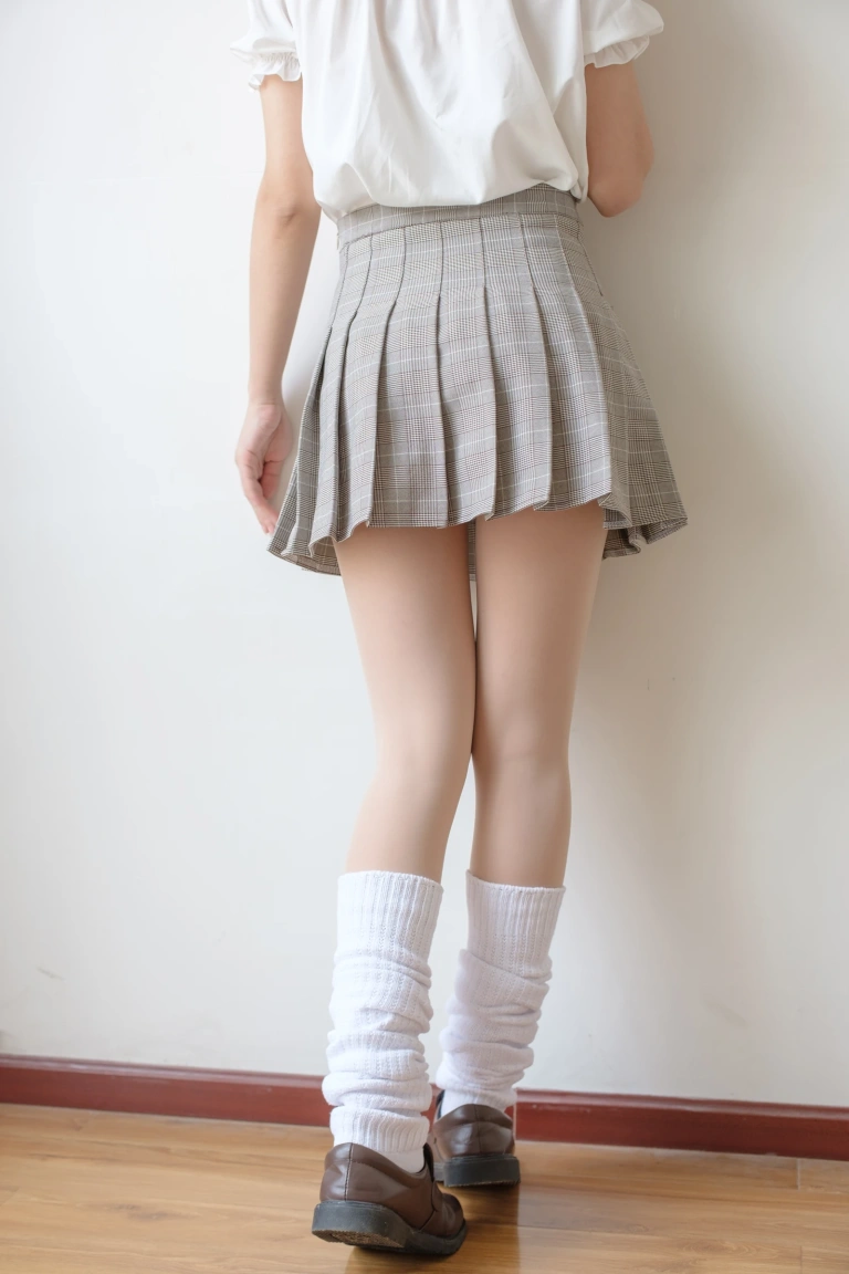 《X-033》｜森萝财团 · 102张写真、1 个视频