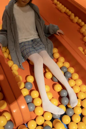 《X-047》｜森萝财团 · 141张写真、1 个视频