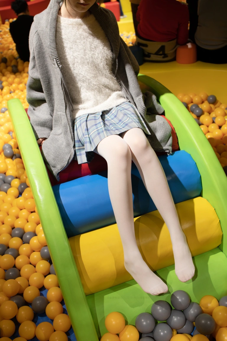 《X-047》｜森萝财团 · 141张写真、1 个视频