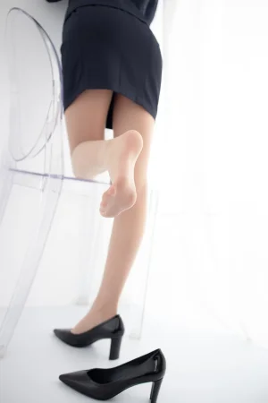 《X-050》｜森萝财团 · 146张写真、1 个视频