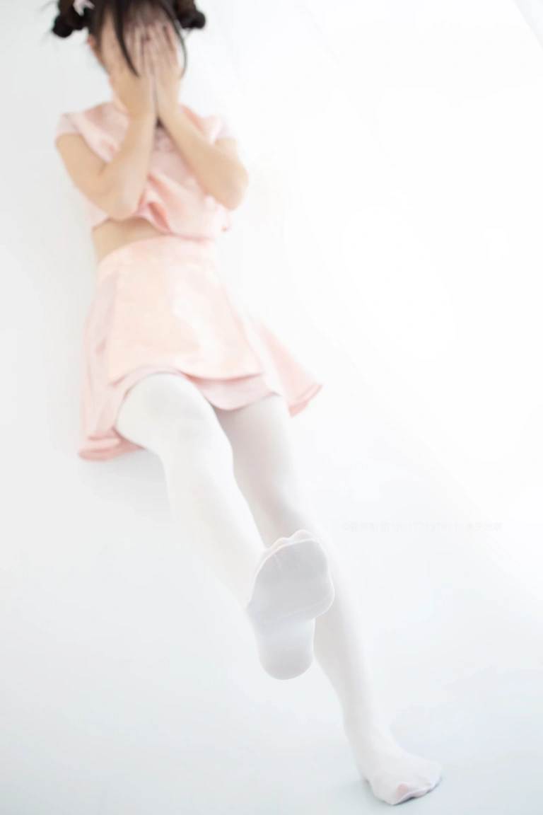 《X-052》｜森萝财团 · 66张写真、1 个视频