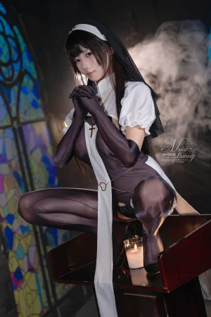 《布道圣女&Abracadabra·傲慢扭胯舞 [72P1V-1.71GB]》｜Yiko湿润兔 · 73张写真、1 个视频