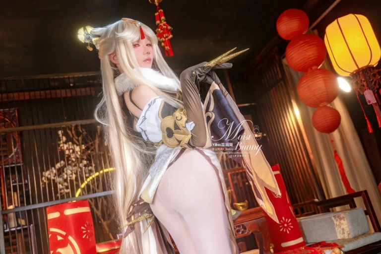 《金蛇来财 凝光贺岁 [90P1V-1.74GB]》｜Yiko湿润兔 · 90张写真、1 个视频