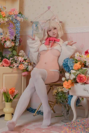 《他的猫 [75P1V-1.38GB]》｜Yiko湿润兔 · 75张写真、1 个视频