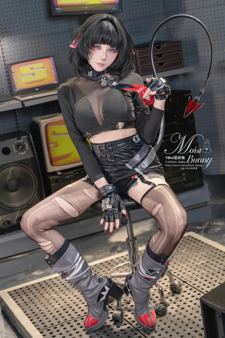 《查无此人-简·杜&Mr.TAXI [140P4V-3.30GB]》｜Yiko湿润兔 · 141张写真、4 个视频