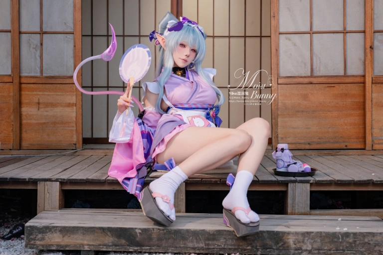 《浮枕朝颜-梦见月瑞希&红昭愿 [131P5V-2.98GB]》｜Yiko湿润兔 · 132张写真、5 个视频
