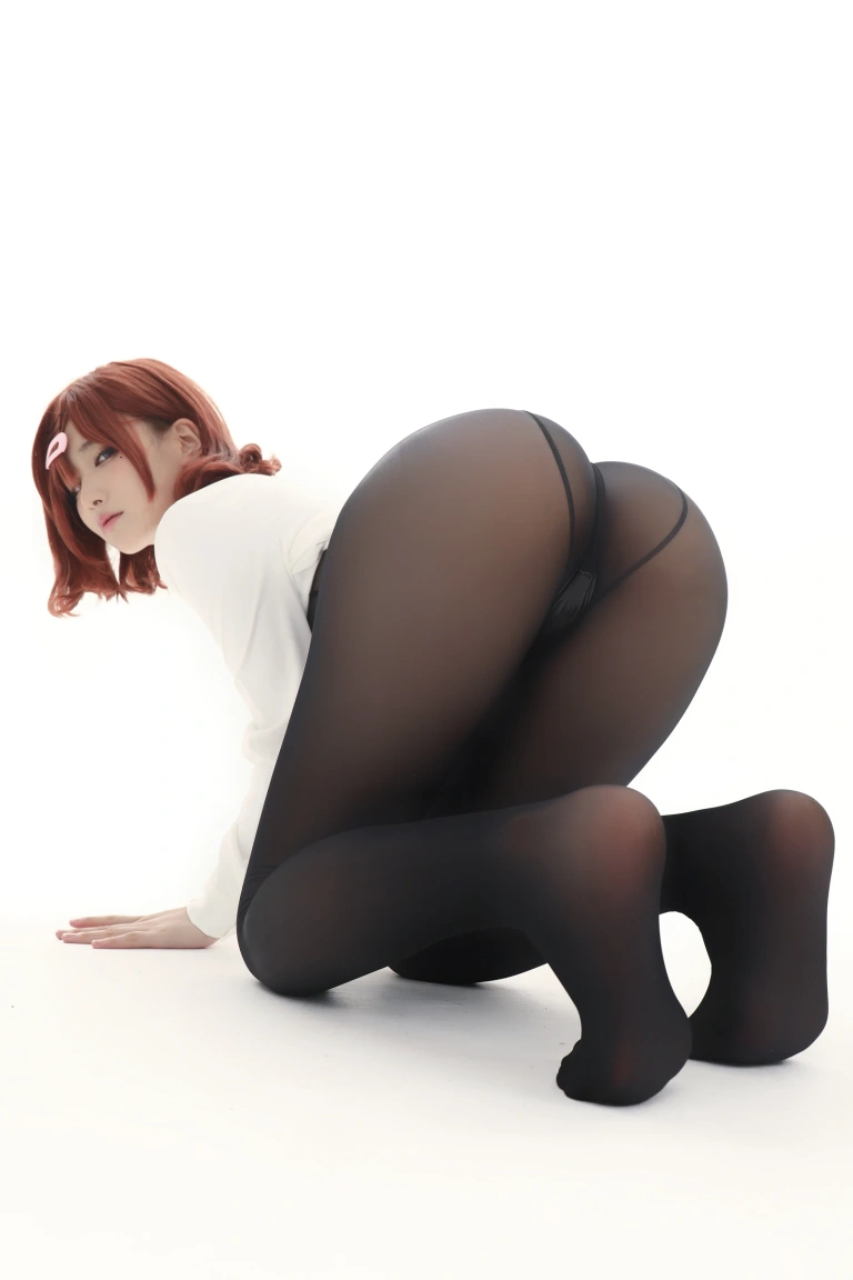 《樋口円香竞泳灰丝》｜幼愛Youmeko · 29张写真