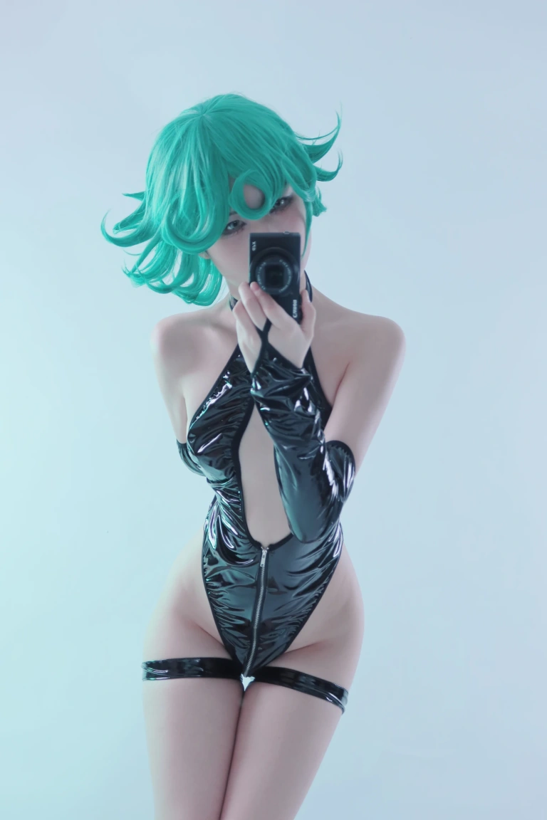 《一拳超人 龙卷》｜幼愛Youmeko · 28张写真