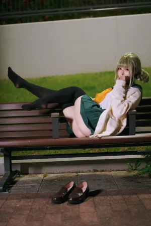 《小琪舞JK制服》｜幼愛Youmeko · 48张写真、1 个视频