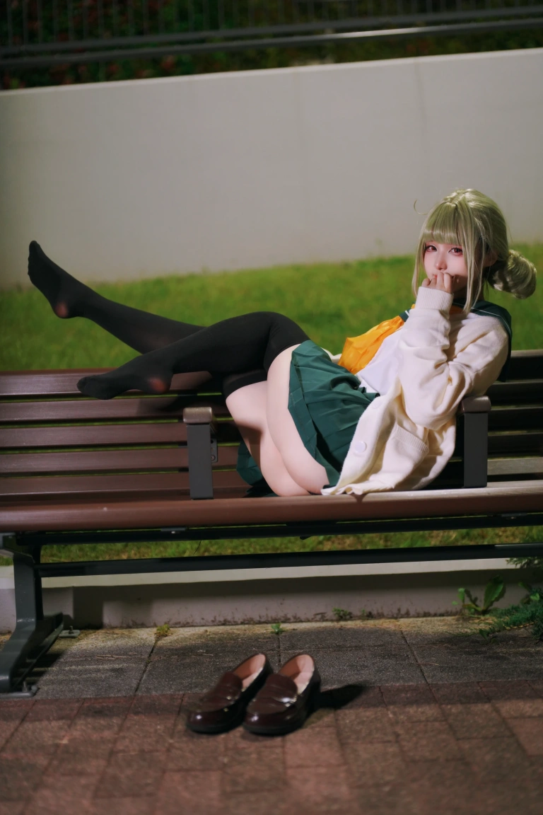 《小琪舞JK制服》｜幼愛Youmeko · 48张写真、1 个视频