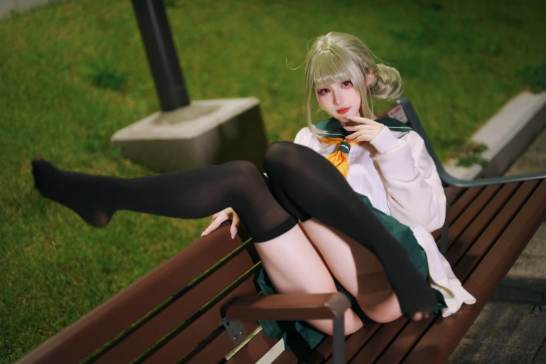 《小琪舞JK制服》｜幼愛Youmeko · 48张写真、1 个视频