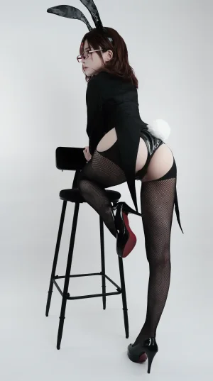 《円香兔女郎》｜幼愛Youmeko · 10张写真