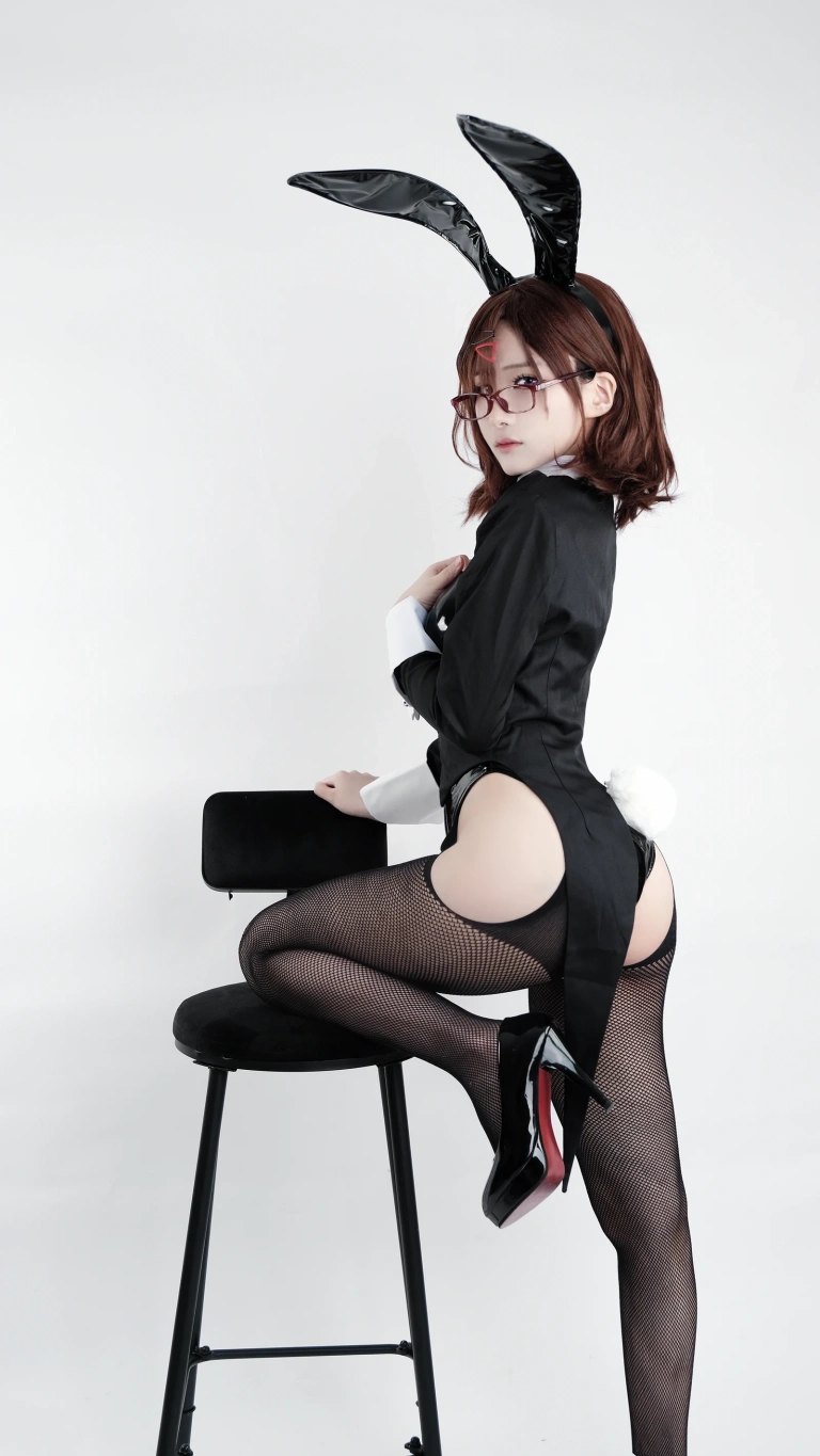 《円香兔女郎》｜幼愛Youmeko · 10张写真