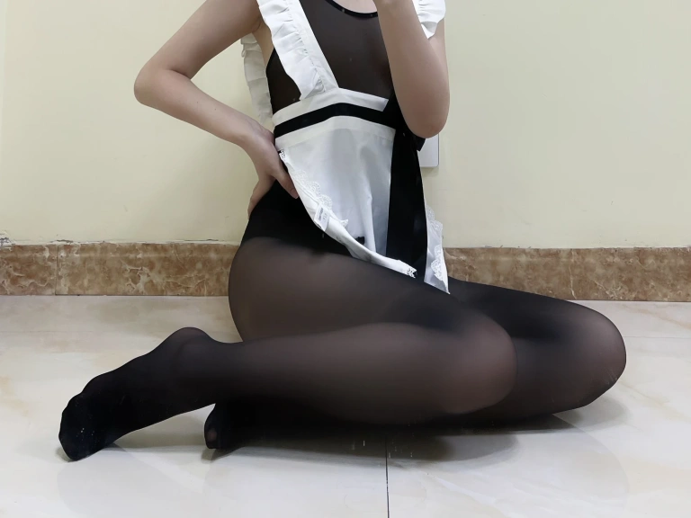 《Patreon 女仆中华娘》｜幼愛Youmeko · 27张写真