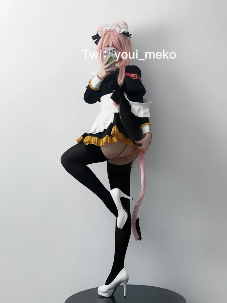 《Patreon 阿斯托尔福女仆》｜幼愛Youmeko · 56张写真