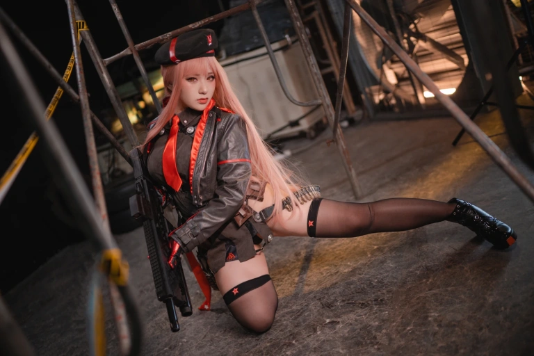 《妮姬勝利女神 拉毗 Nikke Rapi》｜柘烟Zuken · 48张写真